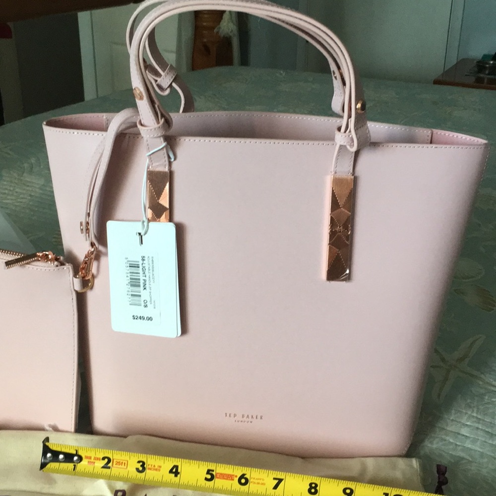 Yes Baker tote